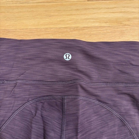Lululemon Invigorate High-Rise Short 10” Heathered Black Currant Size 2 - Picture 9 of 10
